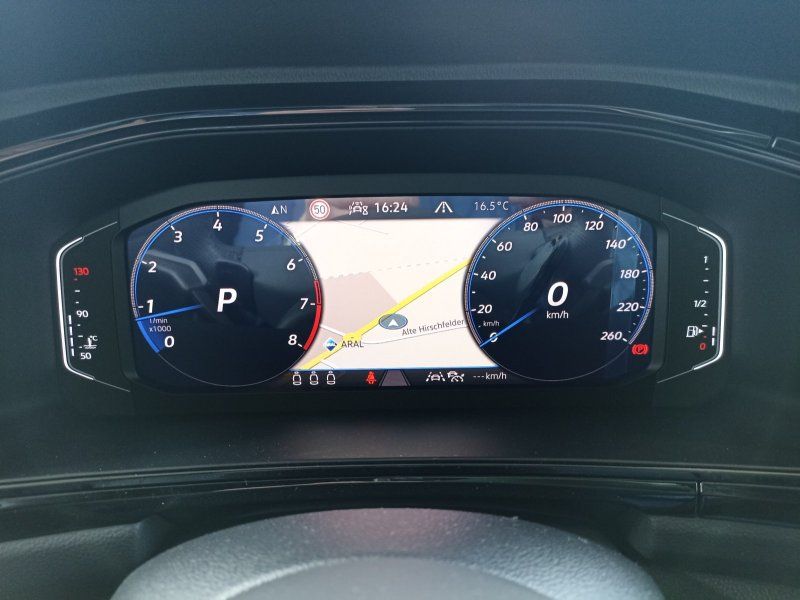 Fahrzeugabbildung Volkswagen T-Roc 1.5 TSI DSG R-Line Black Style