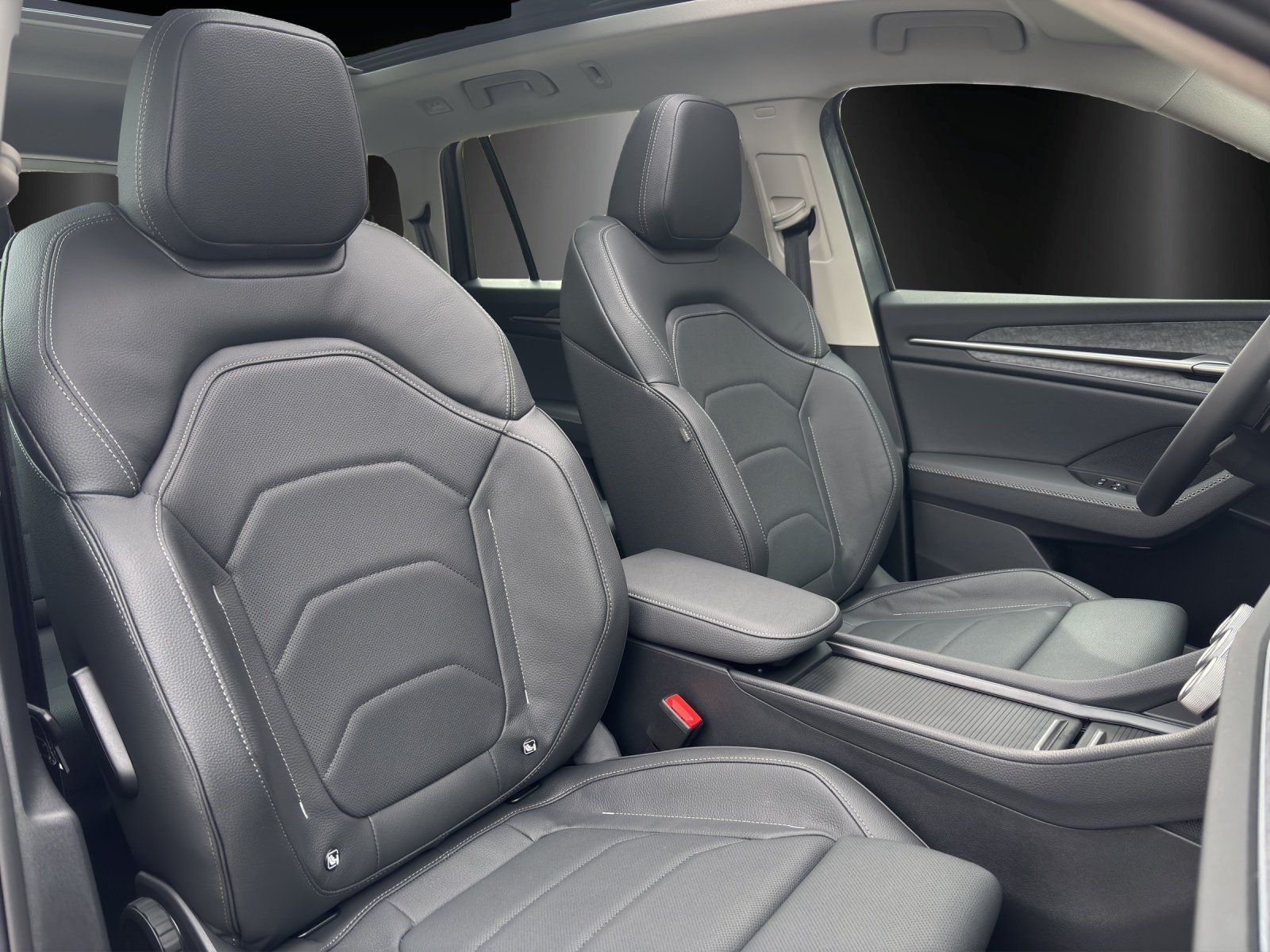 Fahrzeugabbildung SKODA Kodiaq Selection 2.0 TDI DSG PANO+AHK+ACC+360°
