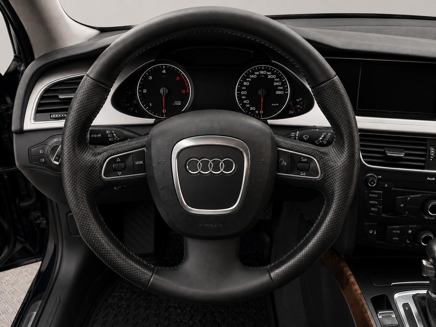Audi A4 Allroad 3.0 TDI quattro 240 ch • Boîte auto • Xénon Plus • Attelage • Hayon électrique