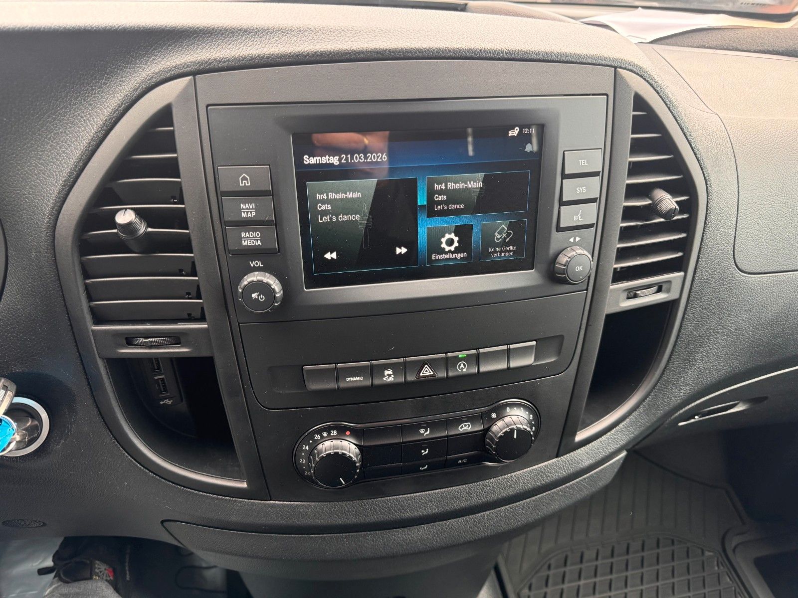 Fahrzeugabbildung Mercedes-Benz Vito 114 CDI 9G Kompakt BOTT REGAL Kamera Klima