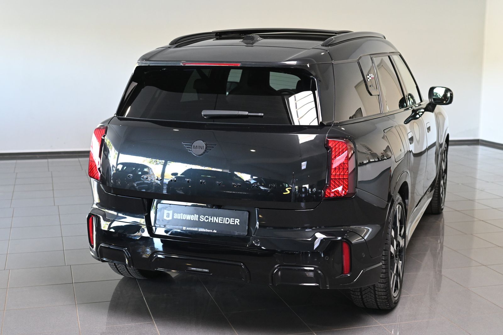 MINI Countryman SE (Cooper) ALL4 JCW Trim AHK XL Pano imagem 2