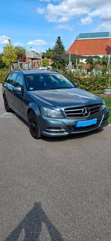 Mercedes-Benz C 250 T AVANTGARDE Autom. AVANTGARDE - Mercedes-Benz C 250 in Freiburg