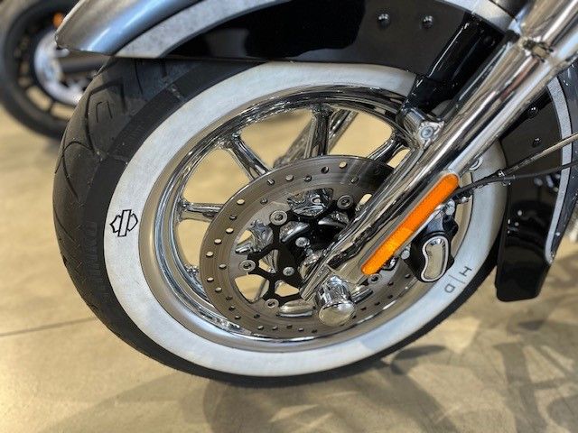 Fahrzeugabbildung Harley-Davidson FLSTNSE CVO SOFTAIL DELUXE