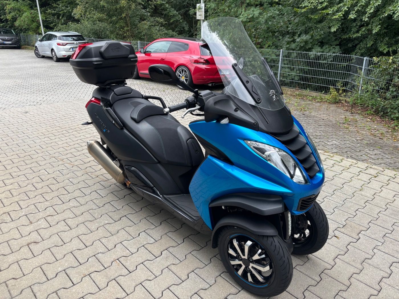 Fahrzeugabbildung Peugeot Metropolis 400