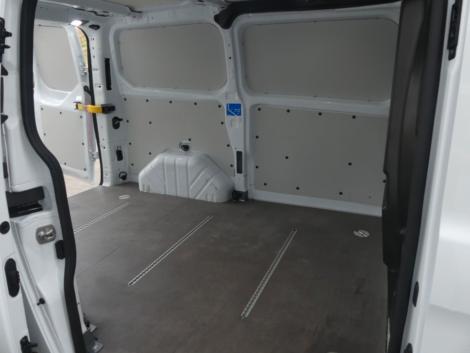 Fahrzeugabbildung Ford Transit Custom Kasten 320 L1 Trend*BLIS*Kamera