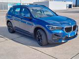 BMW X1 xDrive20d Sport Line, 8-Gang-AT, AHK - BMW: Automatik, 8 Gang