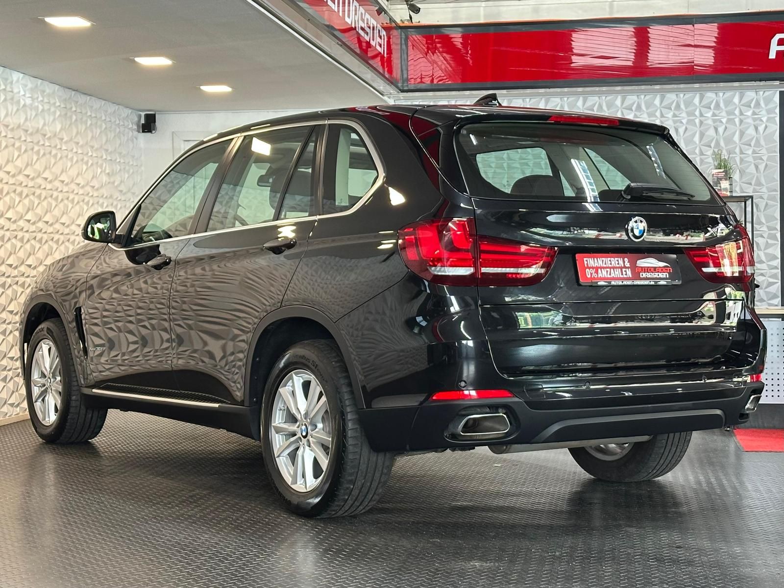 BMW X5 xDrive 30d* BIXEN#HUD#PANO#AHK#SHZ#TEMPO#NAVI - Image 5