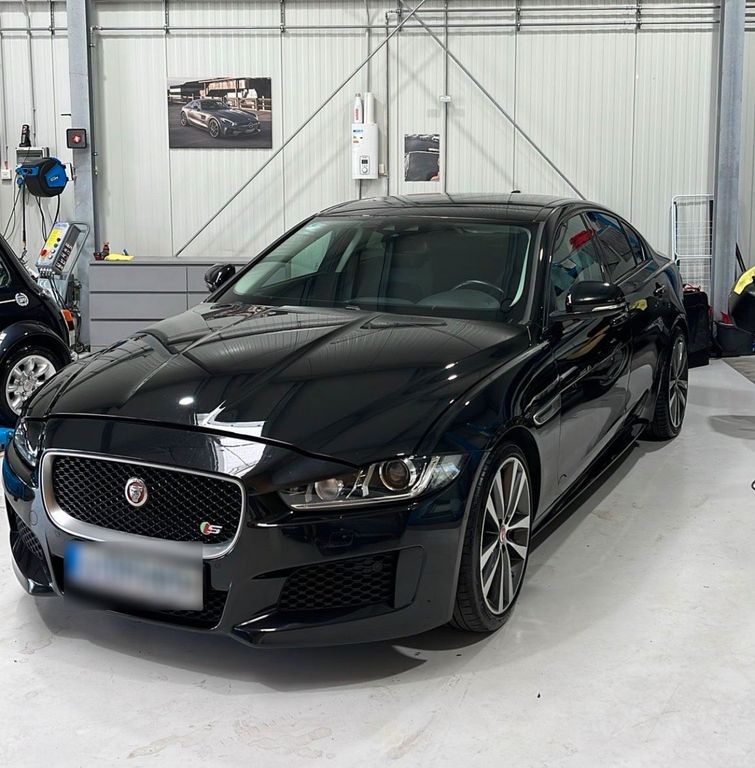 Image of Jaguar XE