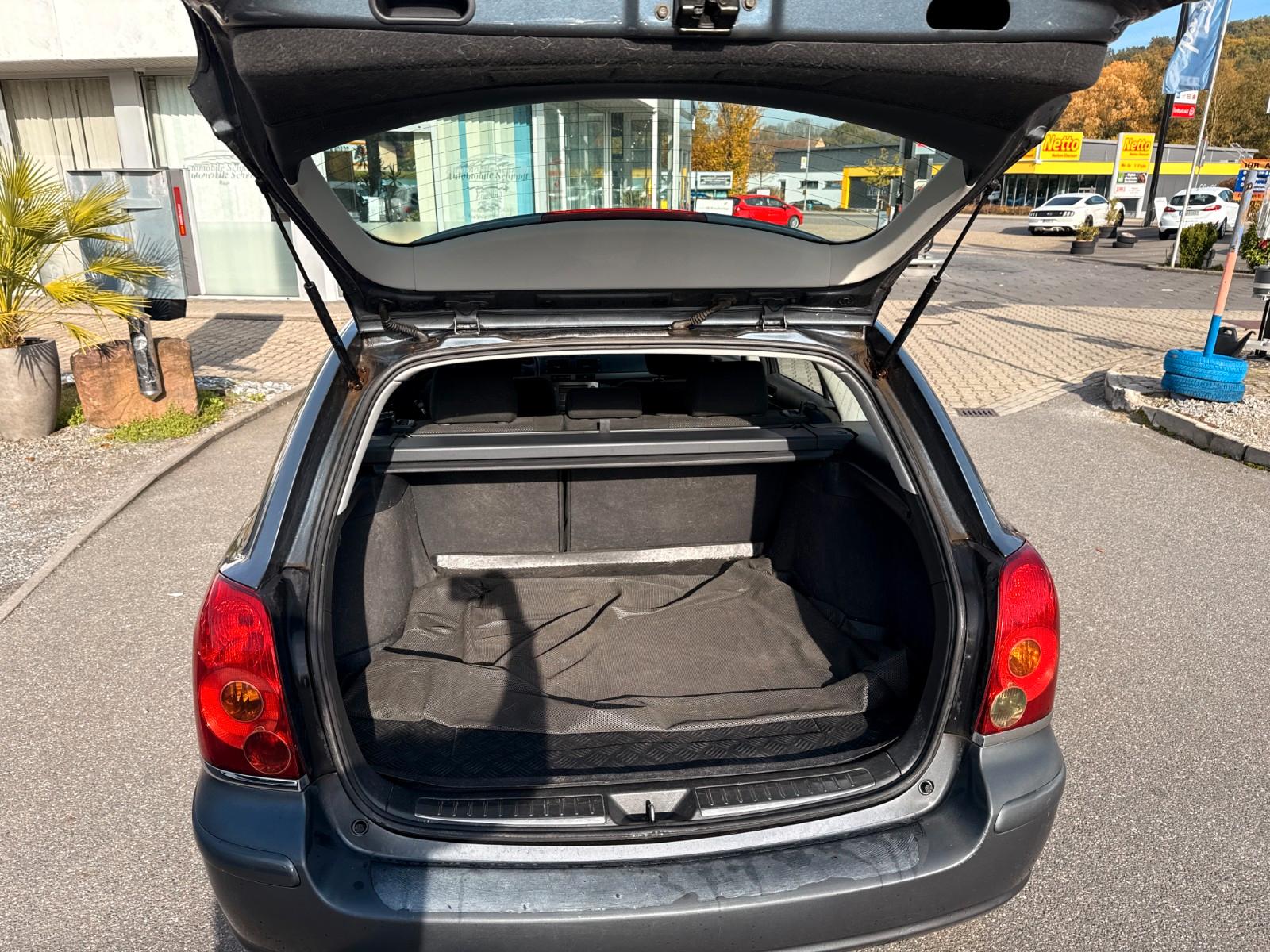 Toyota Avensis 2006 — photo 16