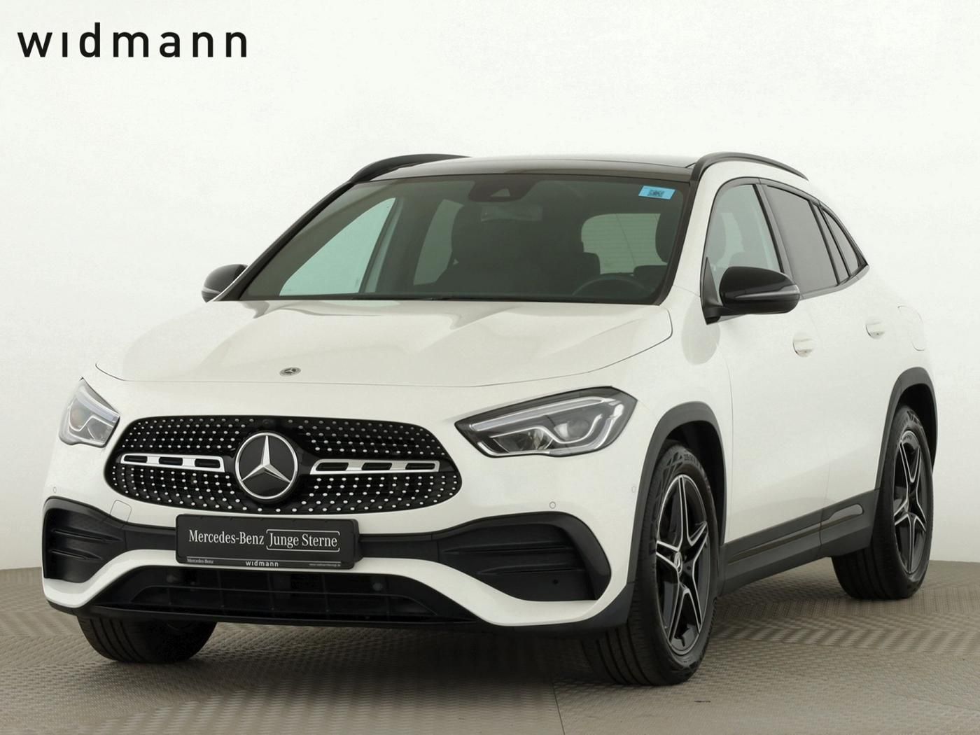 MERCEDES-BENZ GLA 200 *AMG*LED*PDC*Kam*Panorama*Night*Keyless*