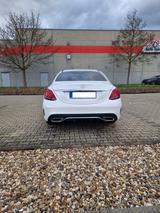 Mercedes-Benz C 220 d 4MATIC AMG-Line - Mercedes-Benz C 220 Gebrauchtwagen in Düsseldorf