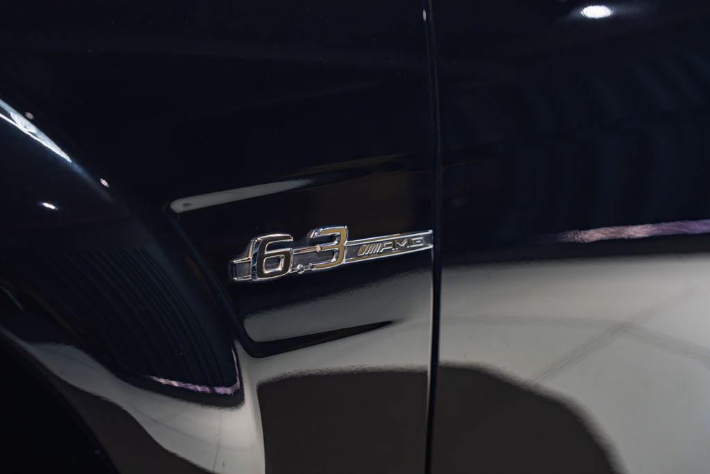 MERCEDES-BENZ C 63 AMG Coupe*H&K*PANO*LEDER*LED*MEMORY*DISTRON MERCEDES-BENZ C 63 AMG Coupe*H&K*PANO*LEDER*LED*MEMORY*DISTRON