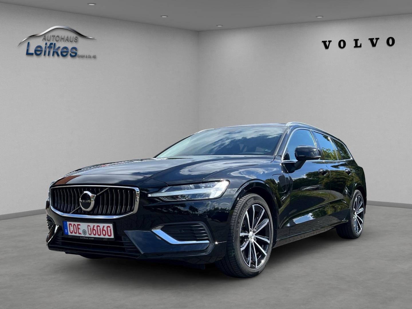 Volvo V60 T6 Recharge Core Plug-In Hybrid AWD StandHZG