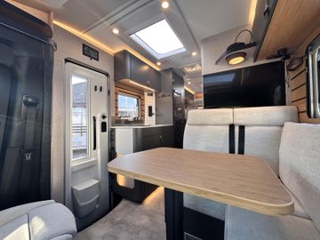 HYMER  ERIBA  HYMERCAR ML-T CrossTrail 580 Winterpaket TV GFK ZV Lüfter