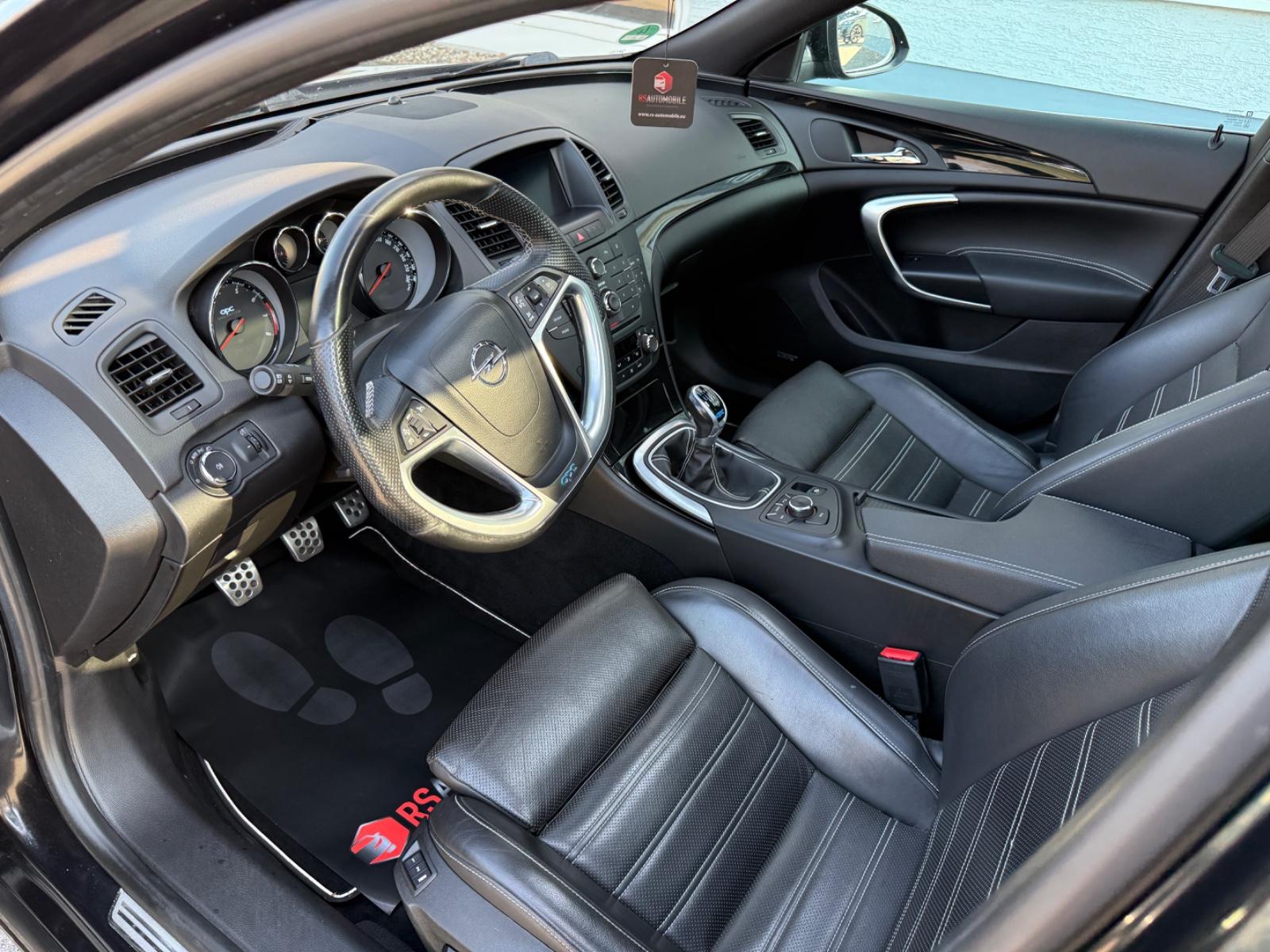 OPEL INSIGNIA A SPORTS TOURER OPC 4X4*PANORAMA | 325 ch | BVM