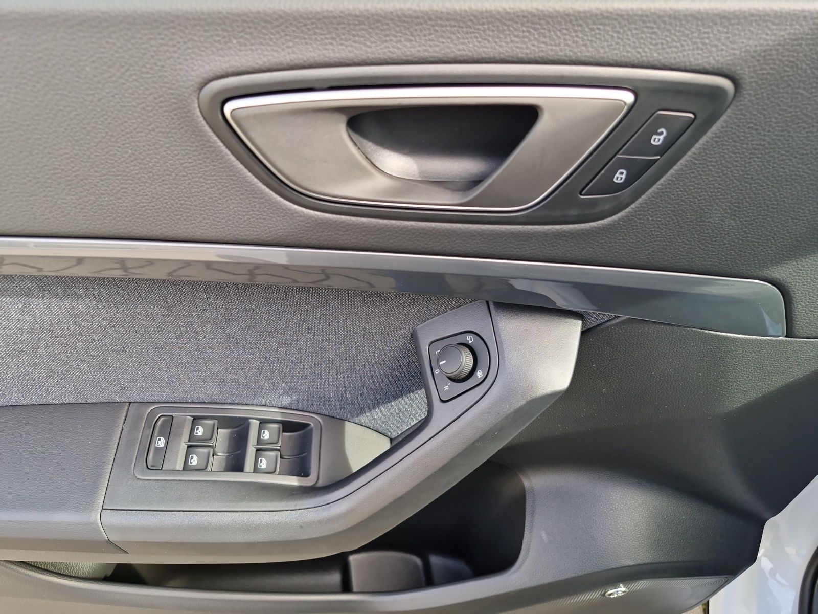 Fahrzeugabbildung SEAT Ateca Style Edition 1.5 TSI DSG ACC LED KAMERA