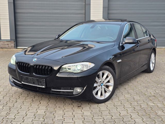 BMW 528i Leder Navigation Schiebedach Automatik
