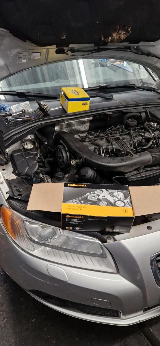 Volvo V70 2011 — photo 8