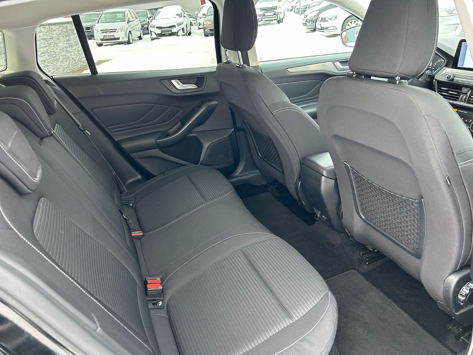 Fahrzeugabbildung Ford Focus Turnier Titanium°LED°Kamera°Navi°