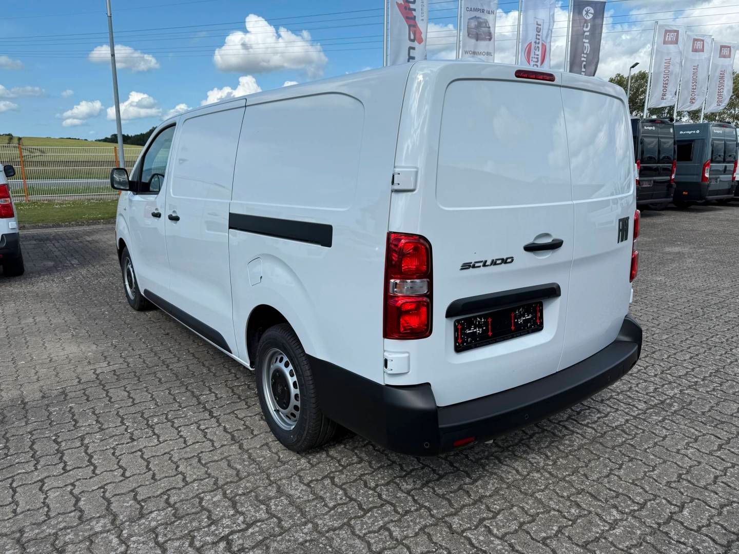 Fahrzeugabbildung Fiat SCUDO KAWA L3 2.0 145 AT8 S&S