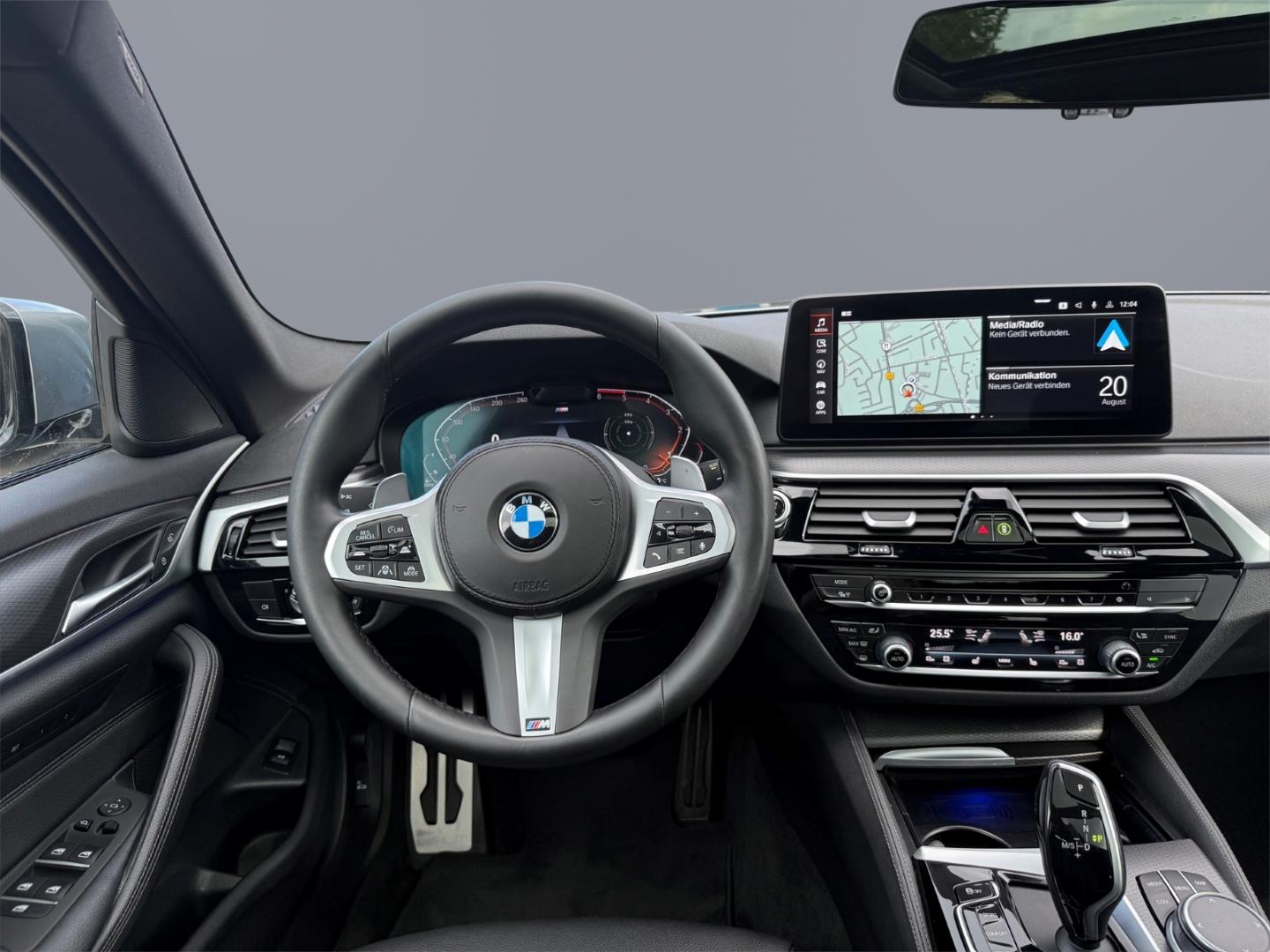 BMW 530 d Touring M-Sport/HUD/HiFi/RFK/AHK/Pano