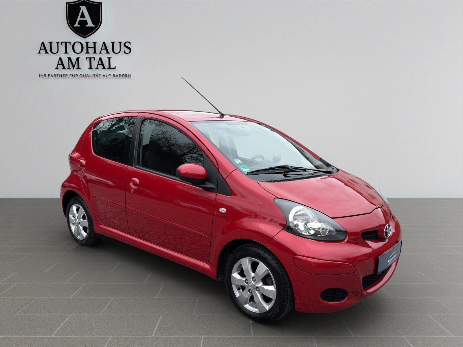 Toyota Aygo CoolRed Klima~1.Hand~Service-Neu~Scheckheft