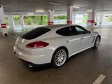 Porsche Panamera4 - Porsche Panamera aus 2015