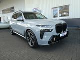 BMW X7 xDrive 40 i M Sport Panorama Head-Up - BMW X7 mit Benzin-Antrieb: Grau