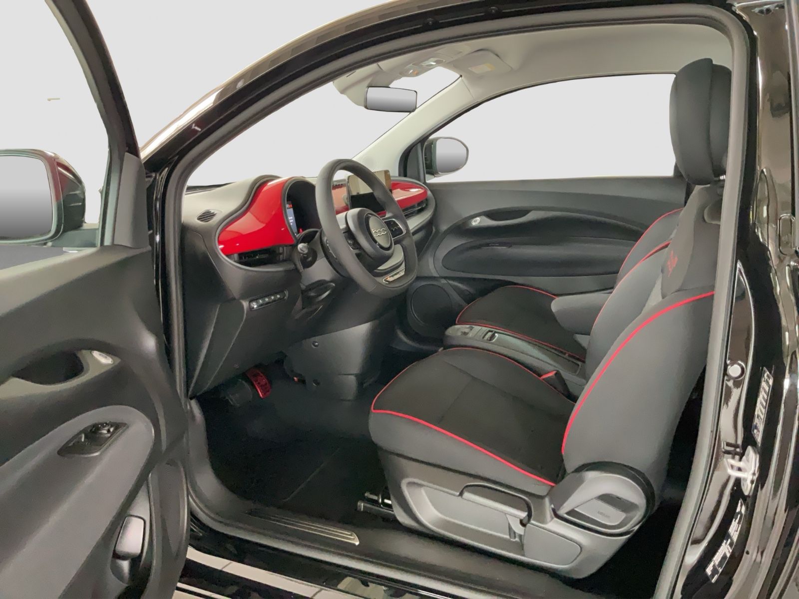 Fahrzeugabbildung Fiat 500e + Komfort Paket, Style Paket