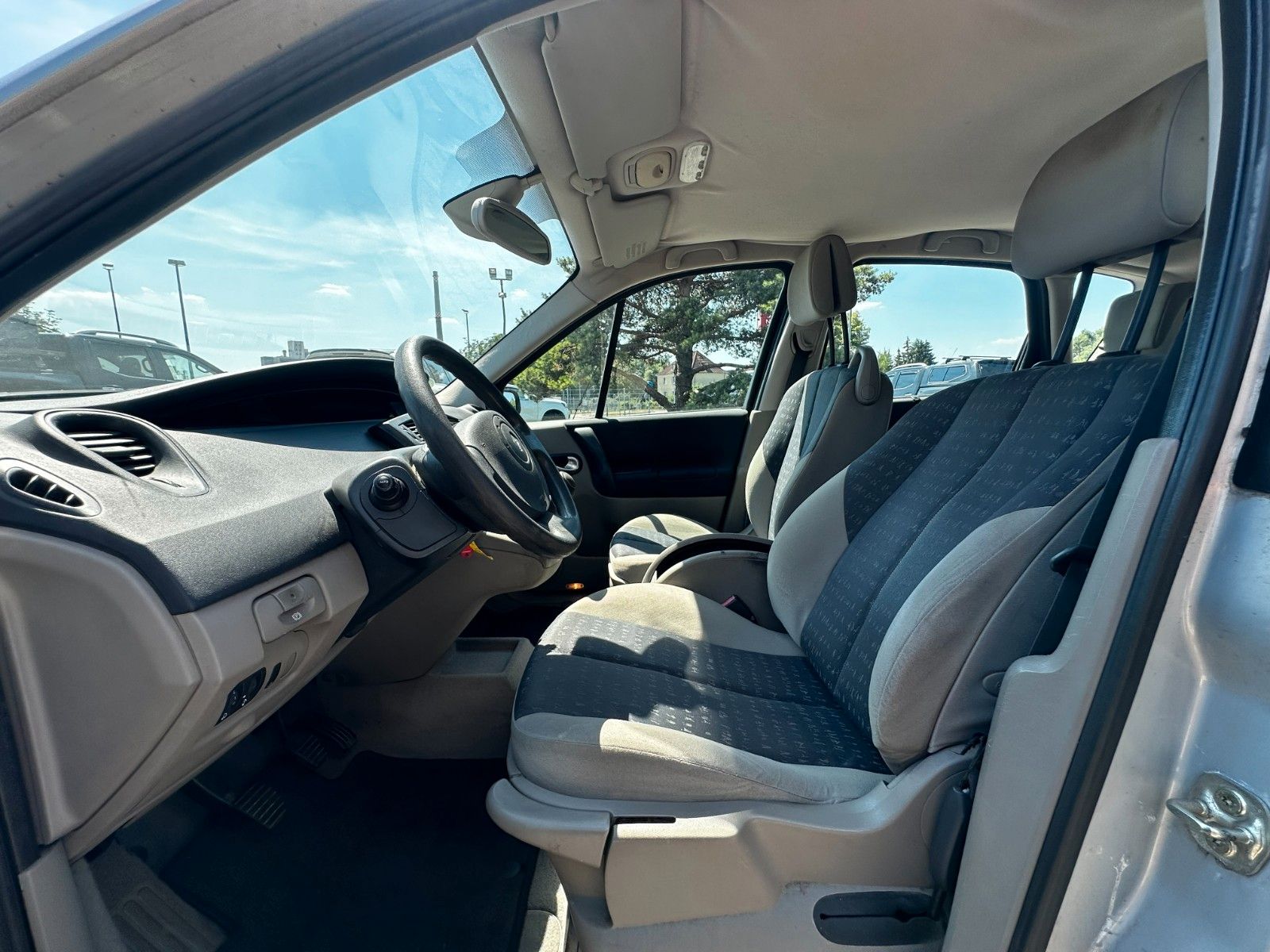 Fahrzeugabbildung Renault Scenic III Dynamique
