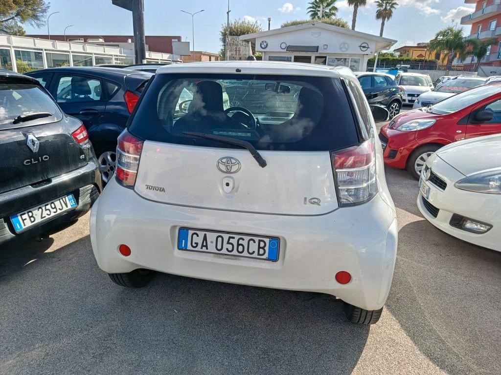 Toyota IQ