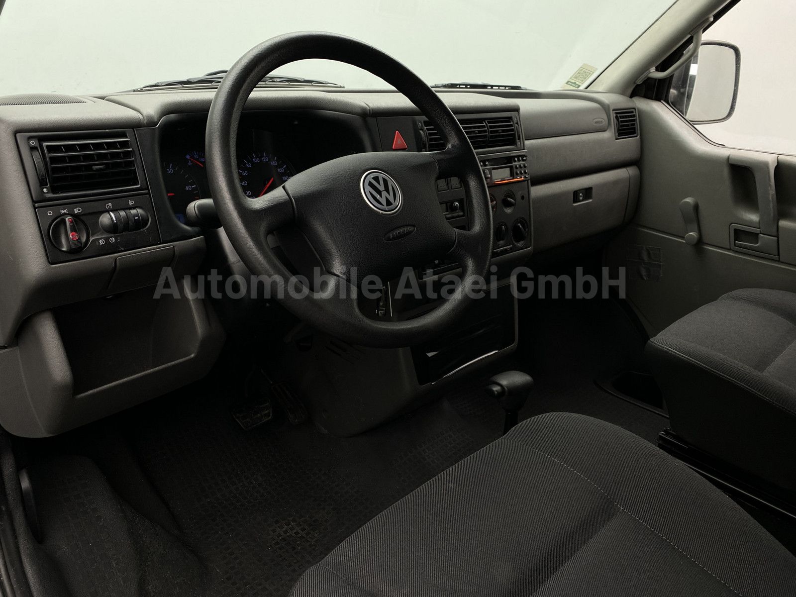 Fahrzeugabbildung Volkswagen T4 Kombi TDI Automatik Behörde 7-SITZE 6880