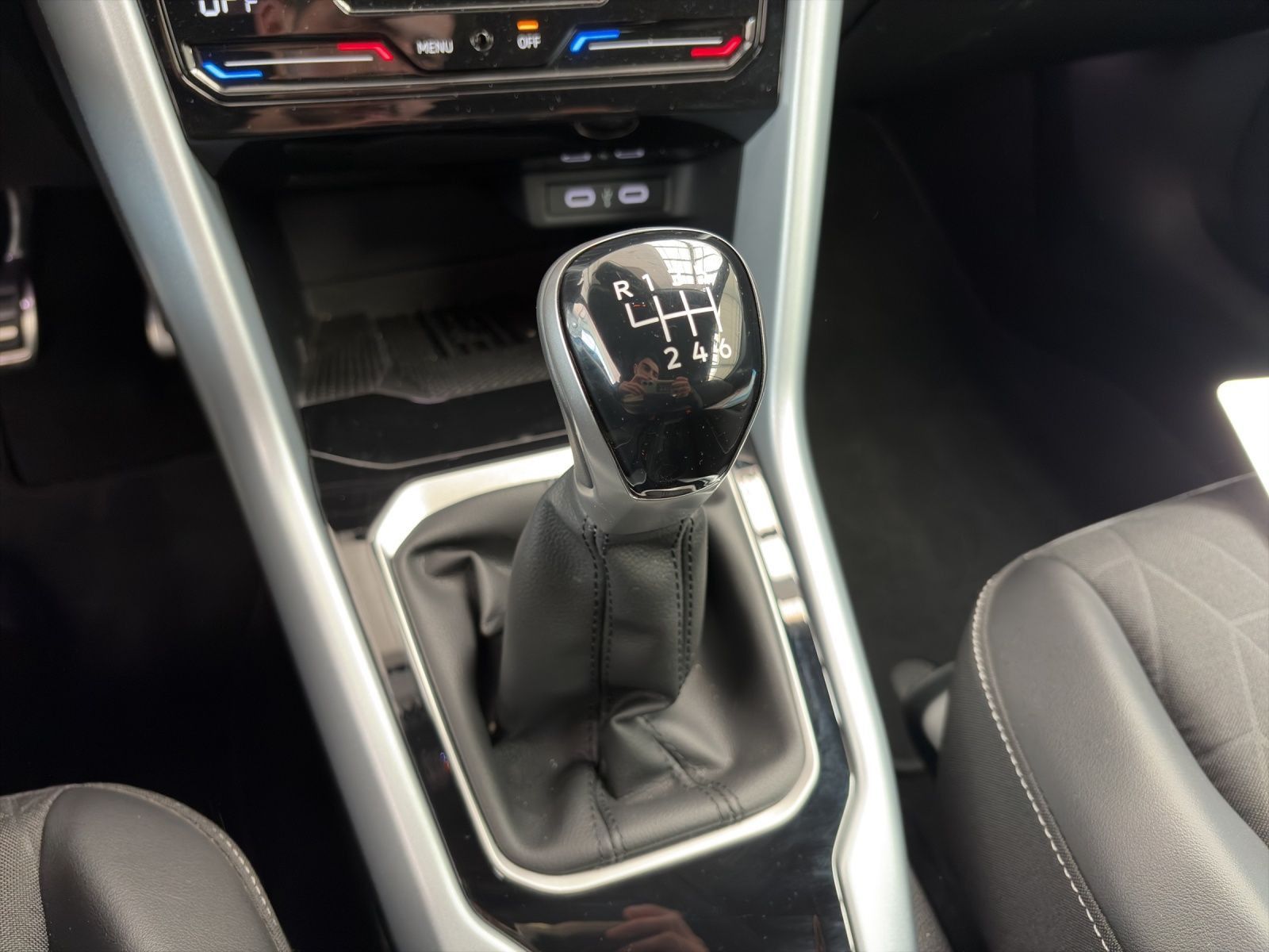 Volkswagen T-Roc - Bild 12