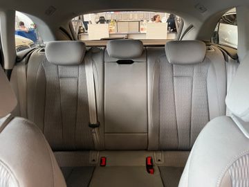 Audi A4 Avant design ultra *NAVI*ACC*AHK*PDC*MATRIX*