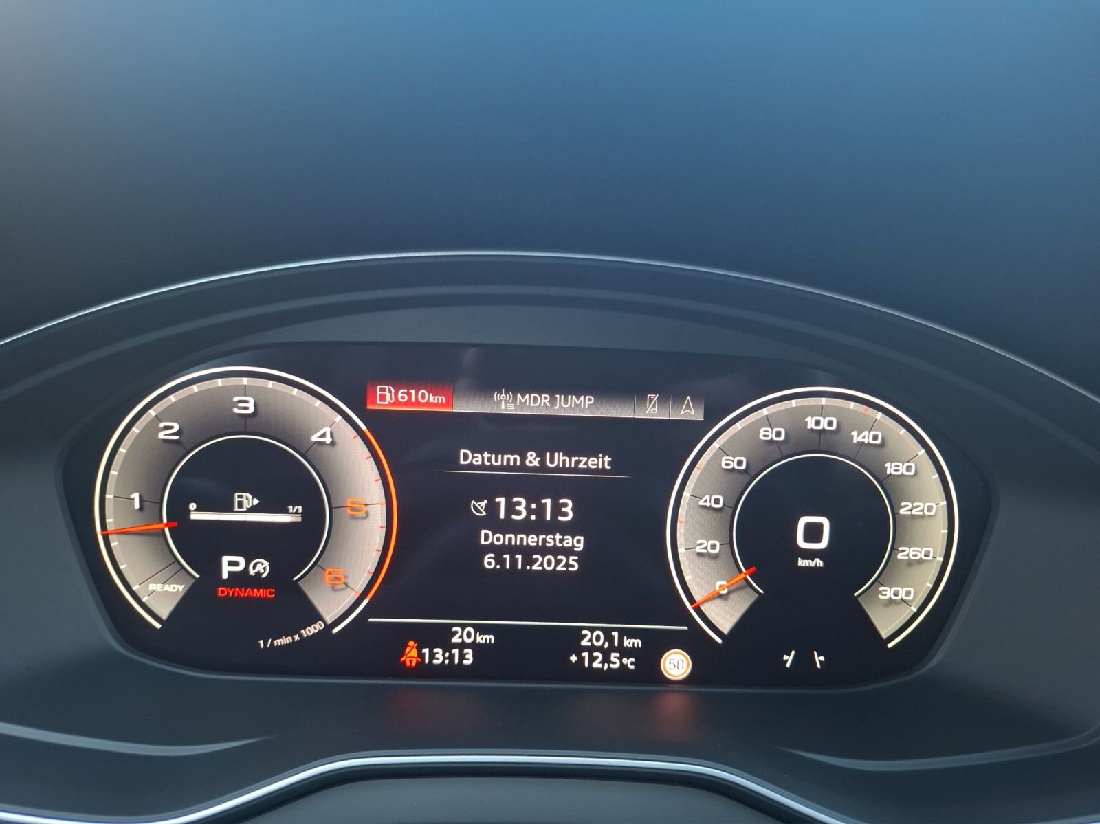 Fahrzeugabbildung Audi Q5 50 TDI quattro S-line Matrix AHK Navi AVC RFK