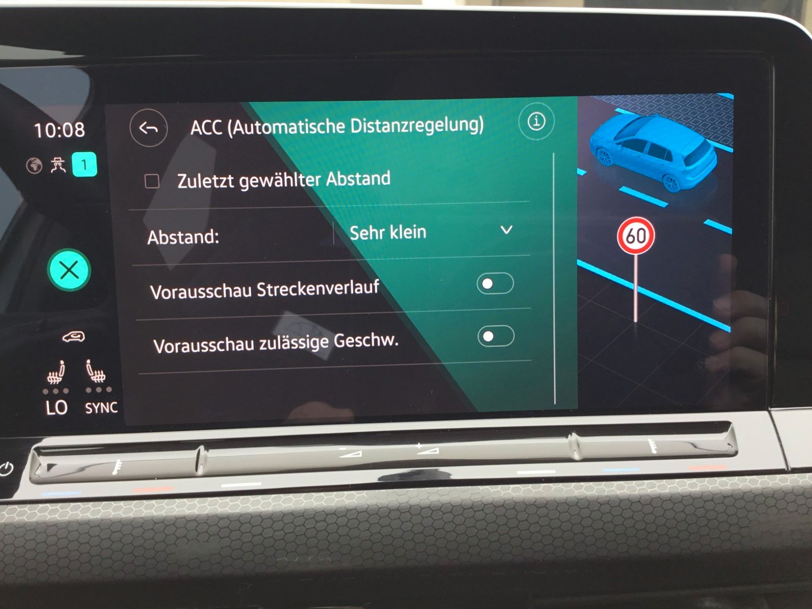 Fahrzeugabbildung Volkswagen Golf 2.0 TSI DSG GTI+Pano+18"+IQ Light