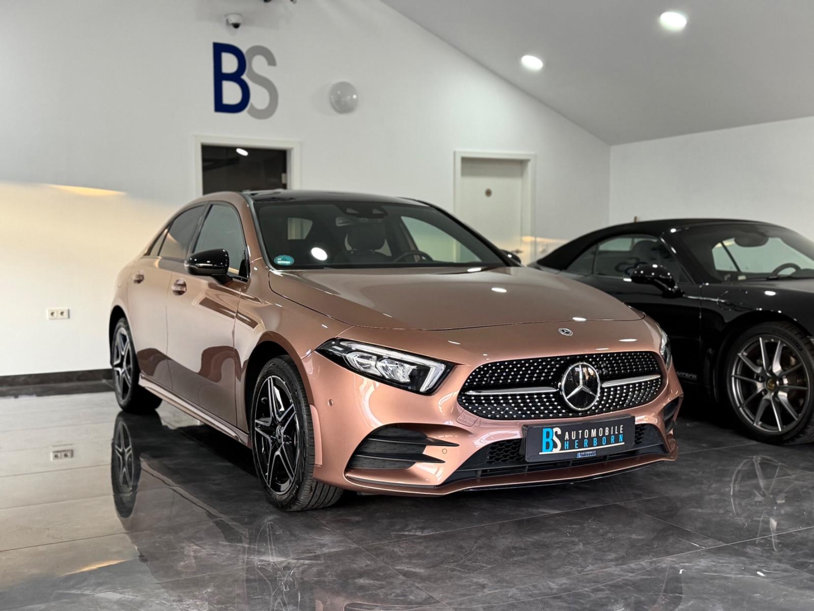 Mercedes-Benz A250e/AMG/Night/Pano/Widescreen/Kamera/Distronic