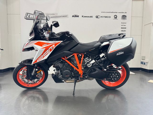 KTM 1290 Super Duke GT