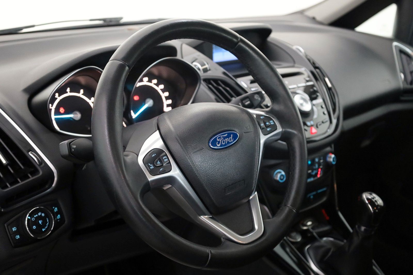 Fahrzeugabbildung Ford B-MAX Titanium SH, Cool & Sound-Paket 3,SR+WR