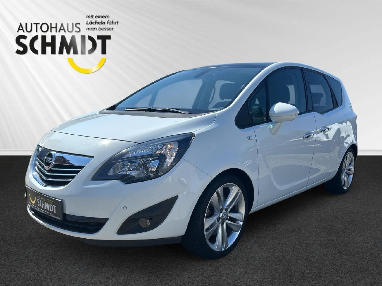 Fahrzeugabbildung Opel Meriva B Innovation, AHK, Panoramadach