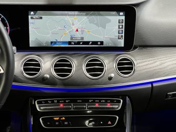 Mercedes E 220 - 8