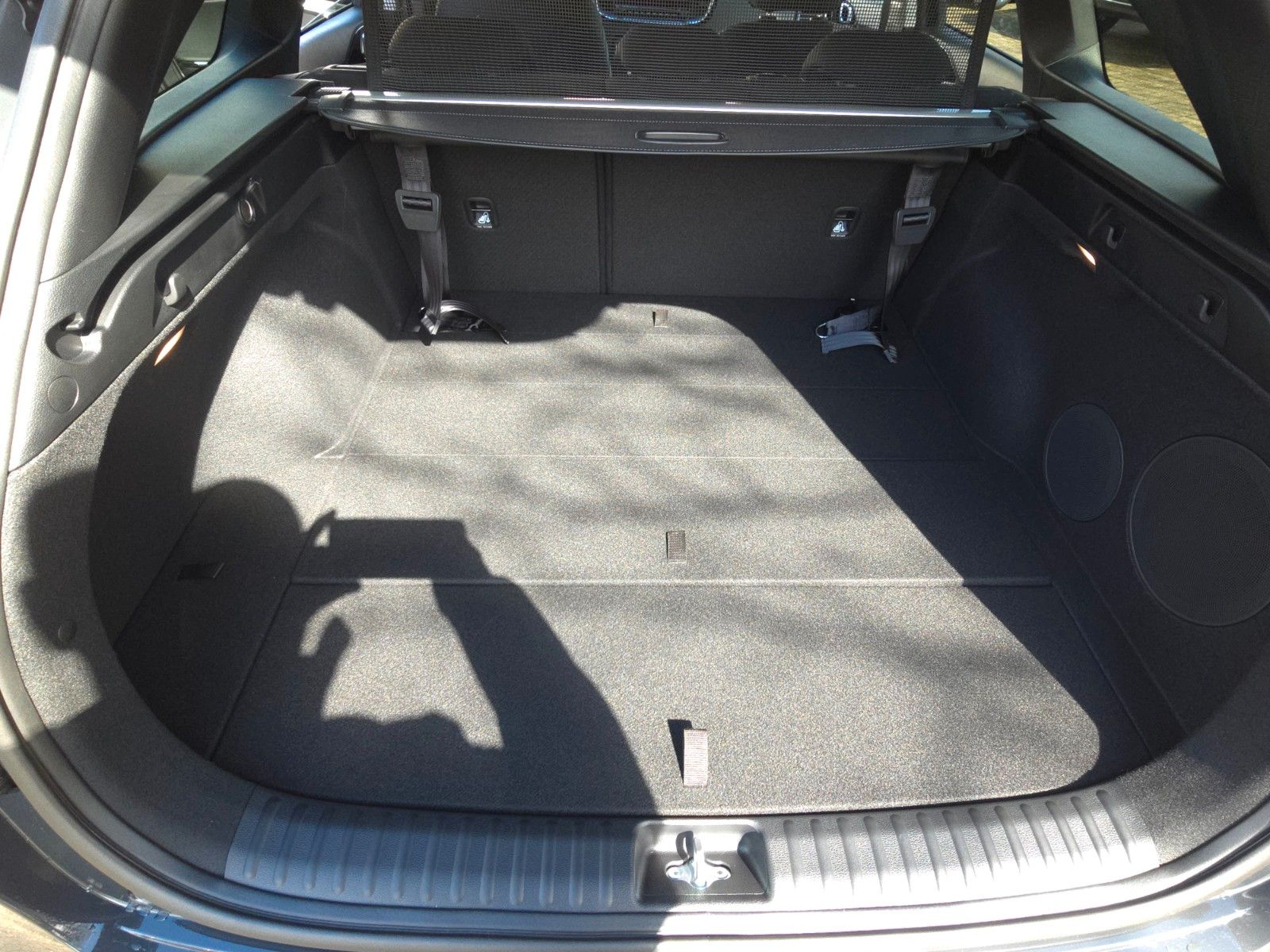 Fahrzeugabbildung Kia Ceed SW 1.5T 48V DCT 140 Ultimate STY JBL