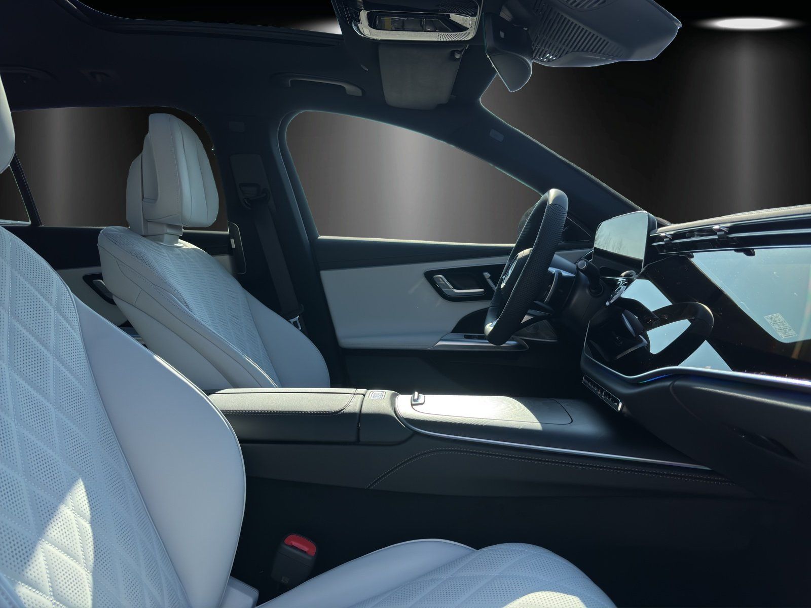 Fahrzeugabbildung Mercedes-Benz E 450 d 4M T AMG *VOLL* BURM-4D DIGLIGHT HEAD-UP
