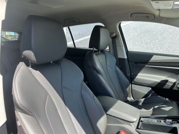 Fahrzeugabbildung SKODA Enyaq 60 Suite Leder LED 21"