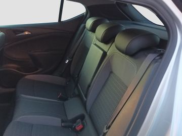 Fotografie 13 des Opel Astra K 1.2 Lim. 5-trg. Elegance PDC AC SHZ