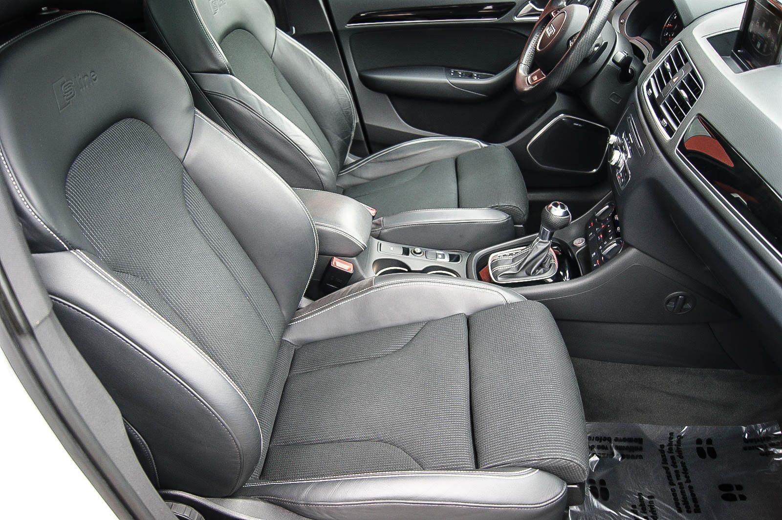 Fahrzeugabbildung Audi Q3 14TSI S-tronic S-LINE PLUS 20-ZOLL PANO BOSE