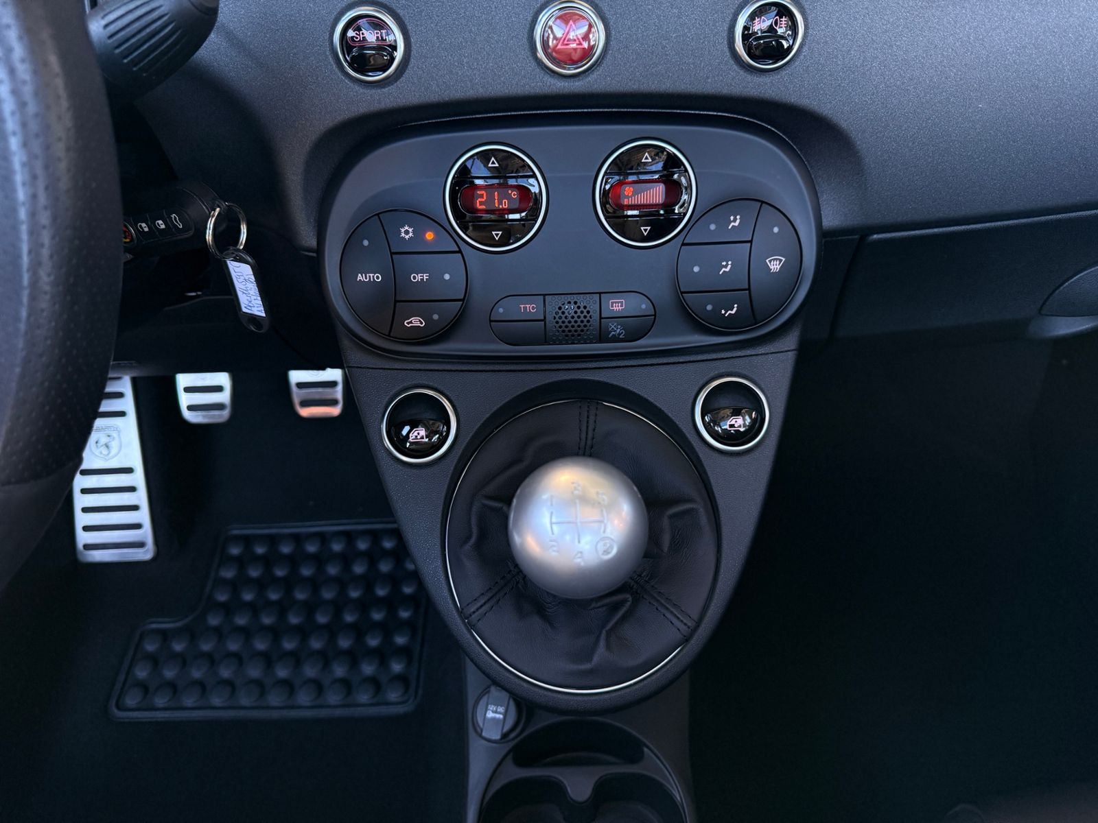 Fahrzeugabbildung Abarth 595C Competizione BEATS XENON NAVI ALU