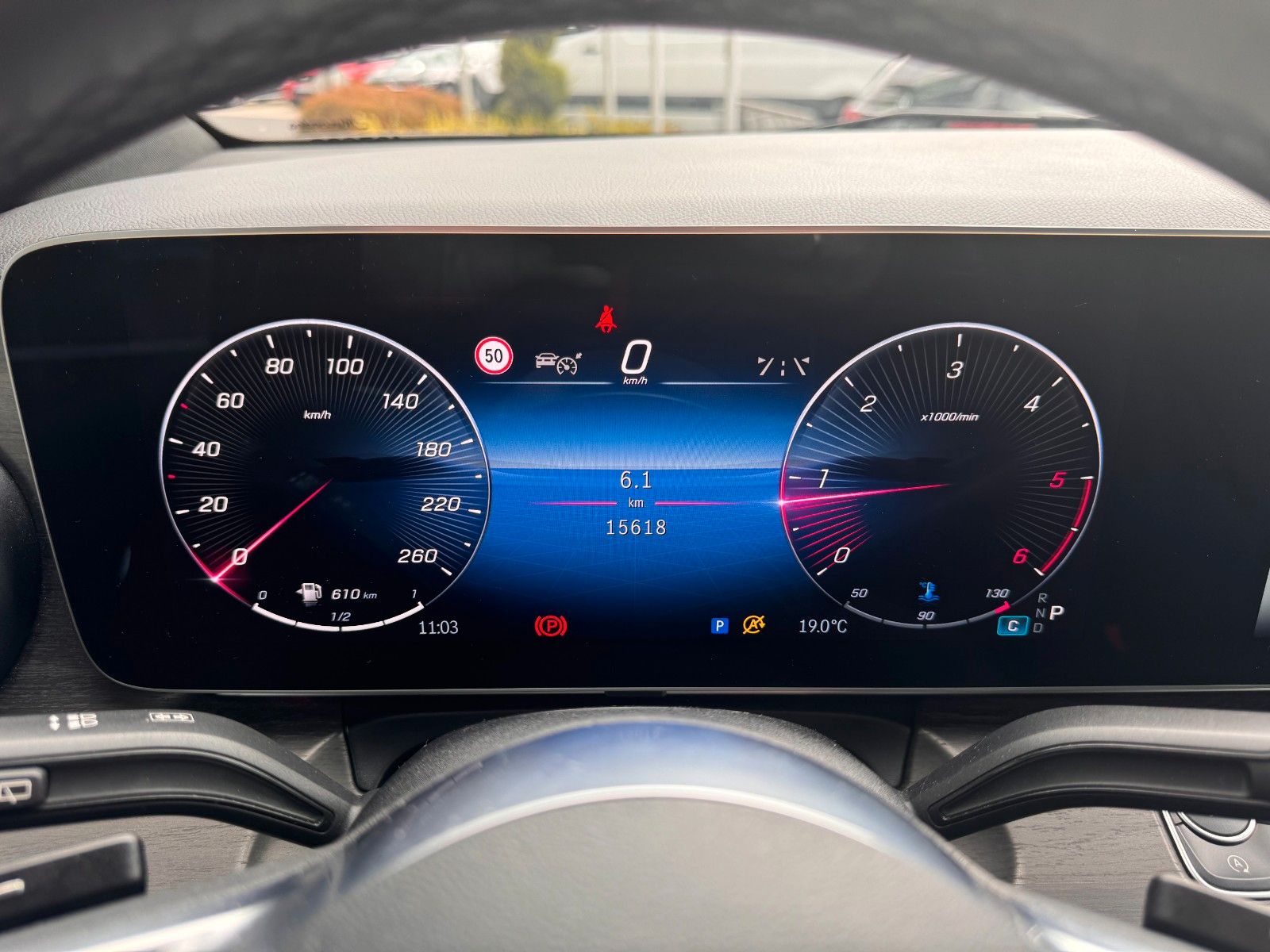 Fahrzeugabbildung Mercedes-Benz V 300 d AVANTGARDE Extralang 360Kamera Standheiz