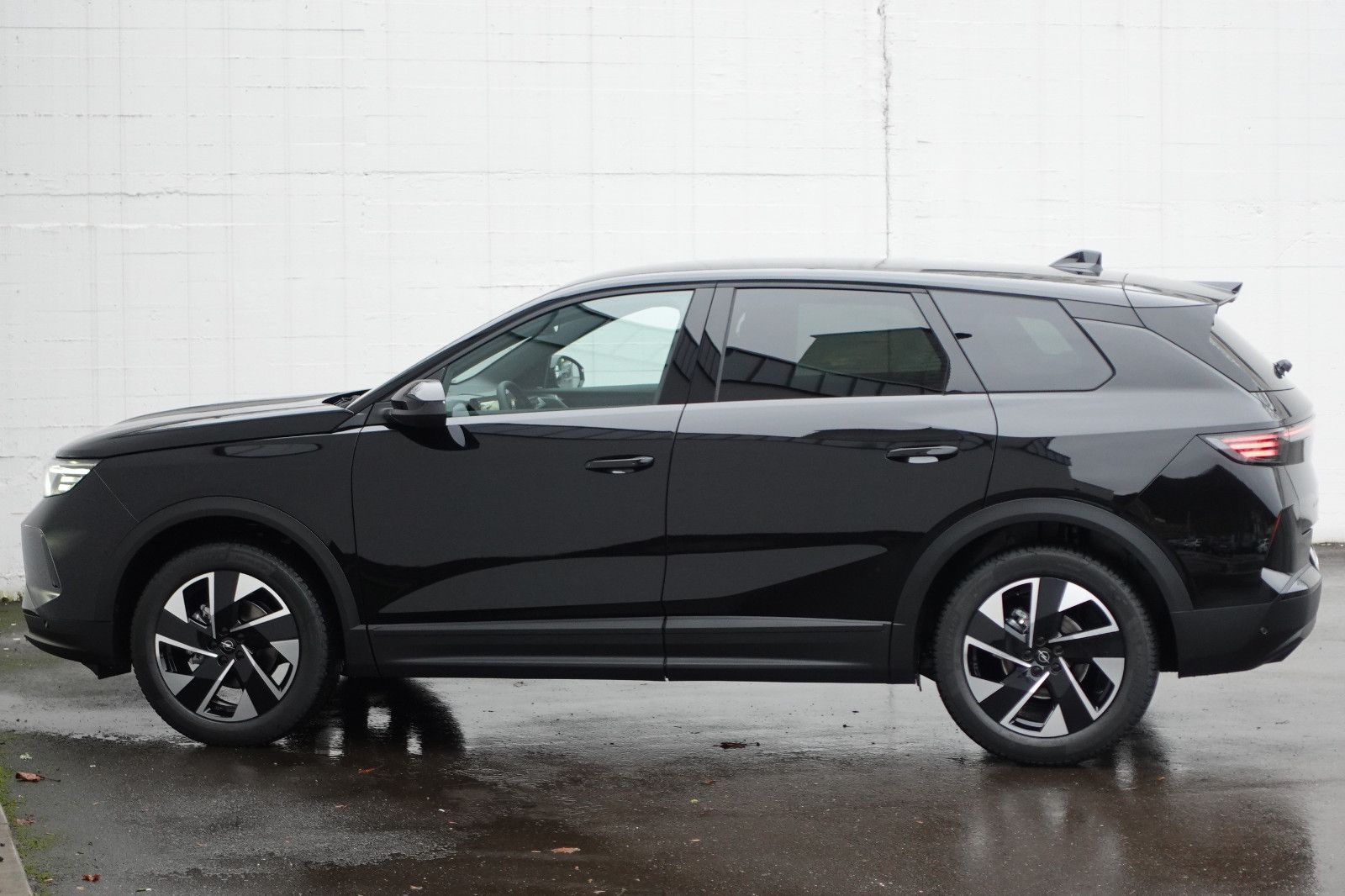 Fahrzeugabbildung Opel Grandland GS, Head Up, LED, PP, Navi, RFK