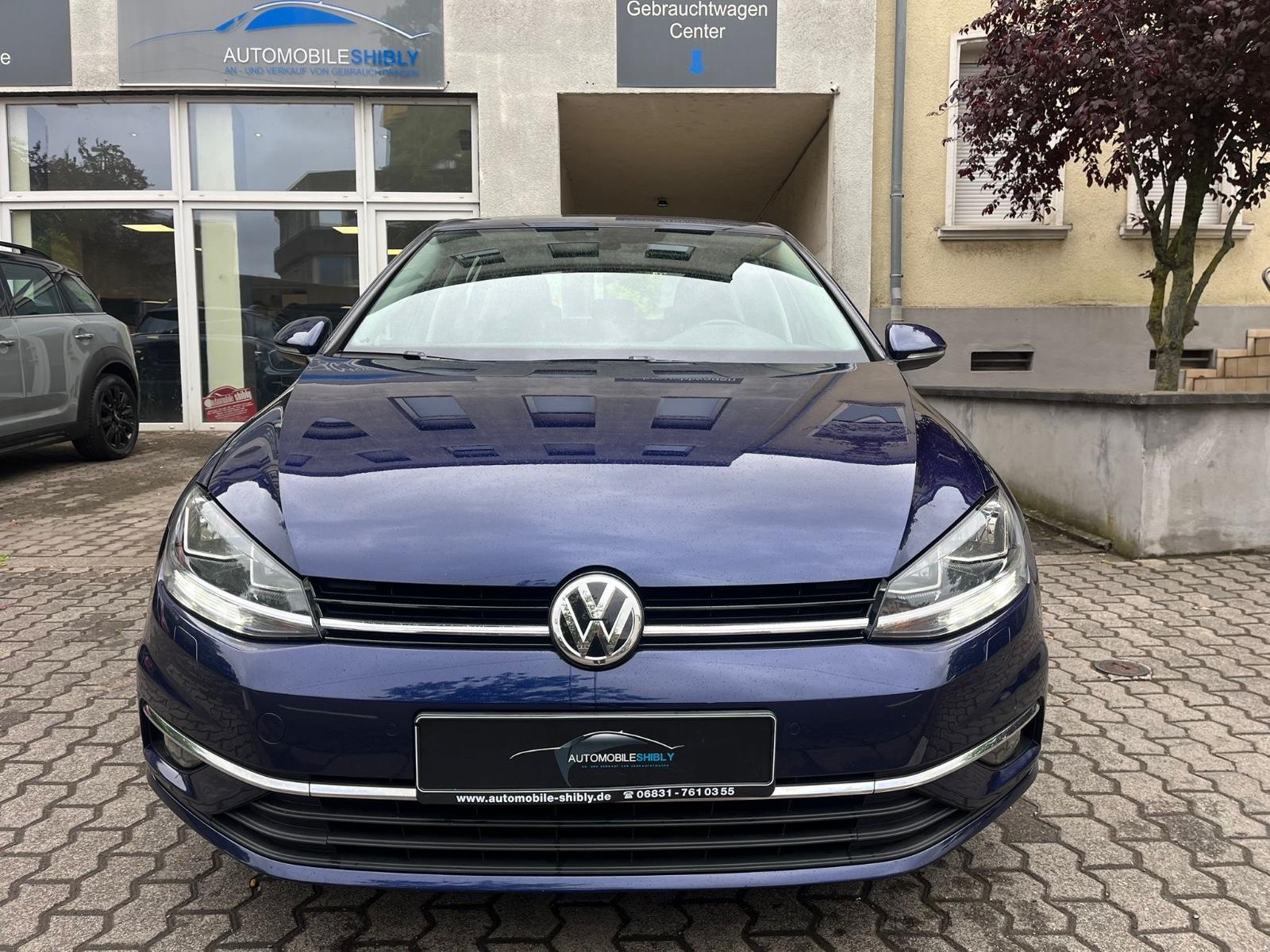 Volkswagen Golf 1.6 TDI DSG Comfortline Navi